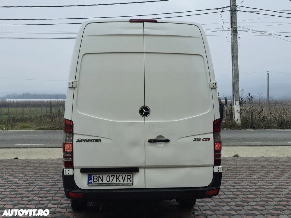 Mercedes-Benz Sprinter - 15