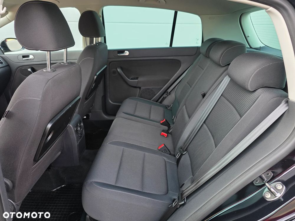 Volkswagen Golf Plus - 22