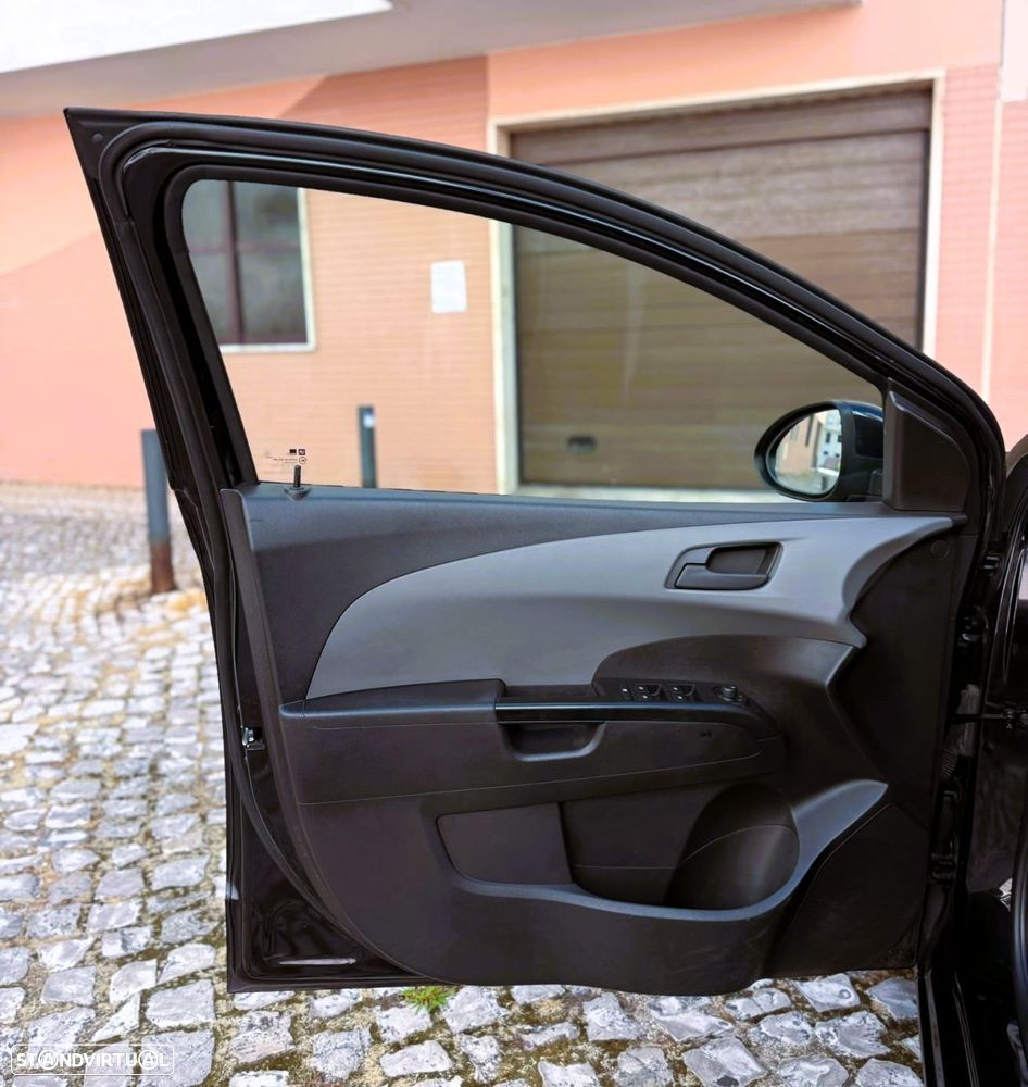 Chevrolet Aveo 1.3 VCDi LTZ - 8