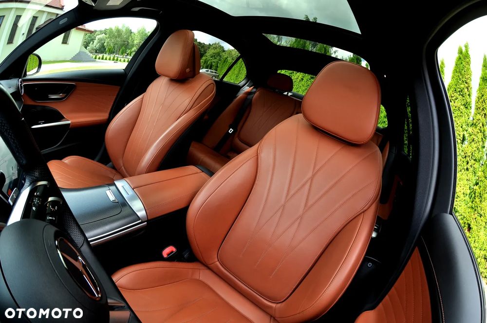 Mercedes-Benz Klasa C 300 4MATIC 9G-TRONIC - 27