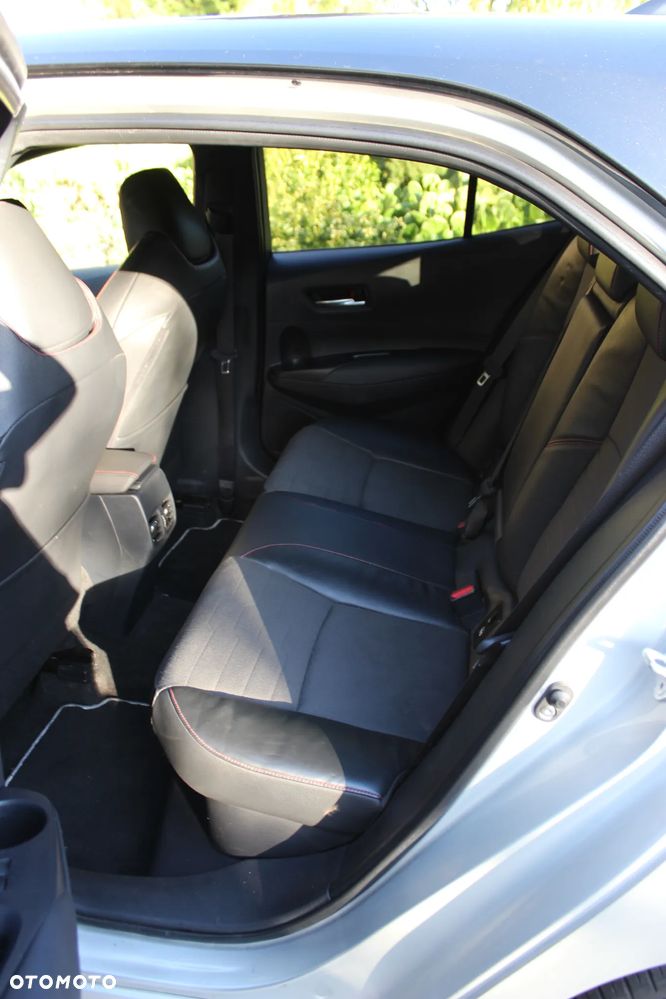 Toyota Corolla 2.0 Hybrid GR Sport - 16