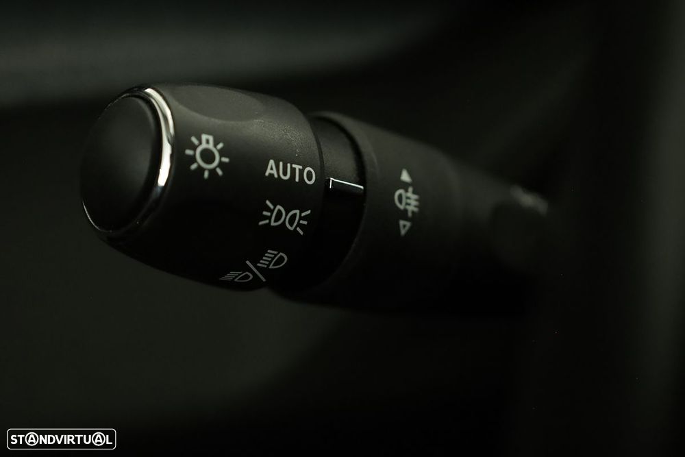 Peugeot 308 1.2 PureTech Allure Pack EAT8 - 17