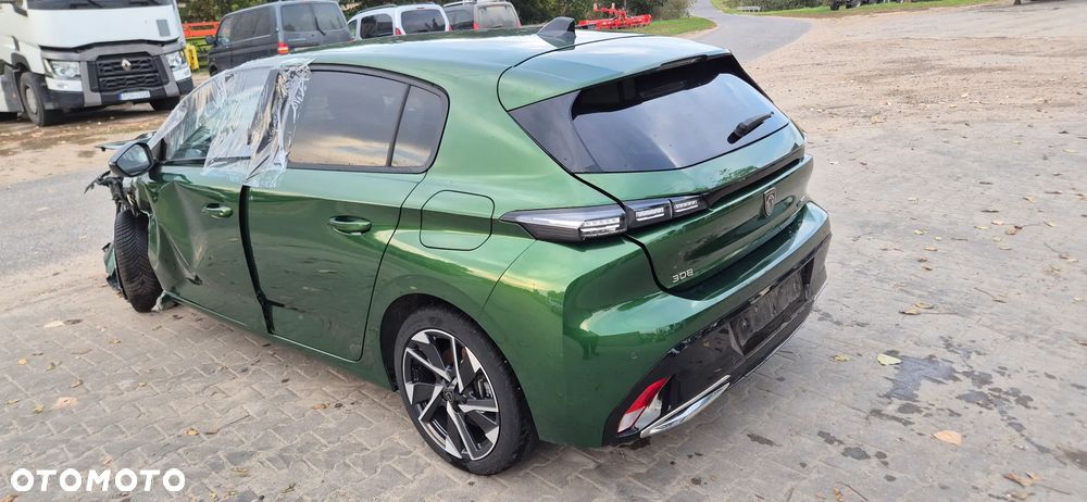 Peugeot 308 1.6 Hybrid PHEV Allure Pack EAT8 - 11