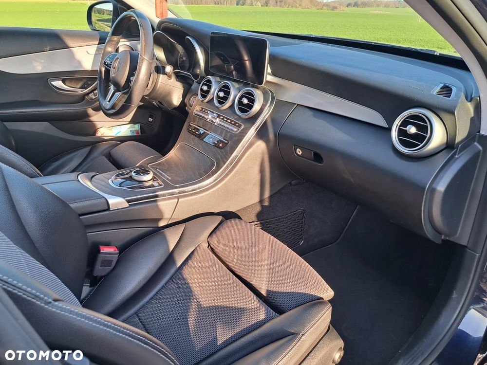 Mercedes-Benz Klasa C 200 d 9G-TRONIC - 11