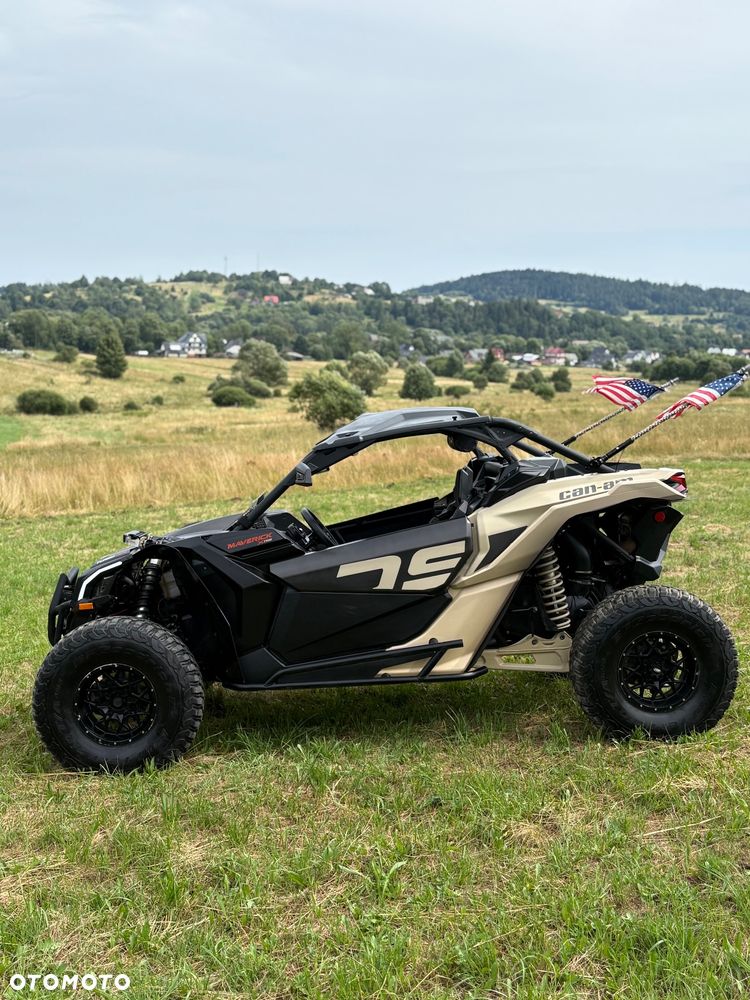 Can-Am Maverick - 8