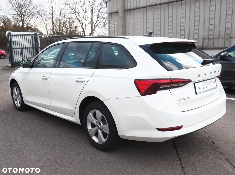 Skoda Octavia 2.0 TDI Drive Selection DSG - 3