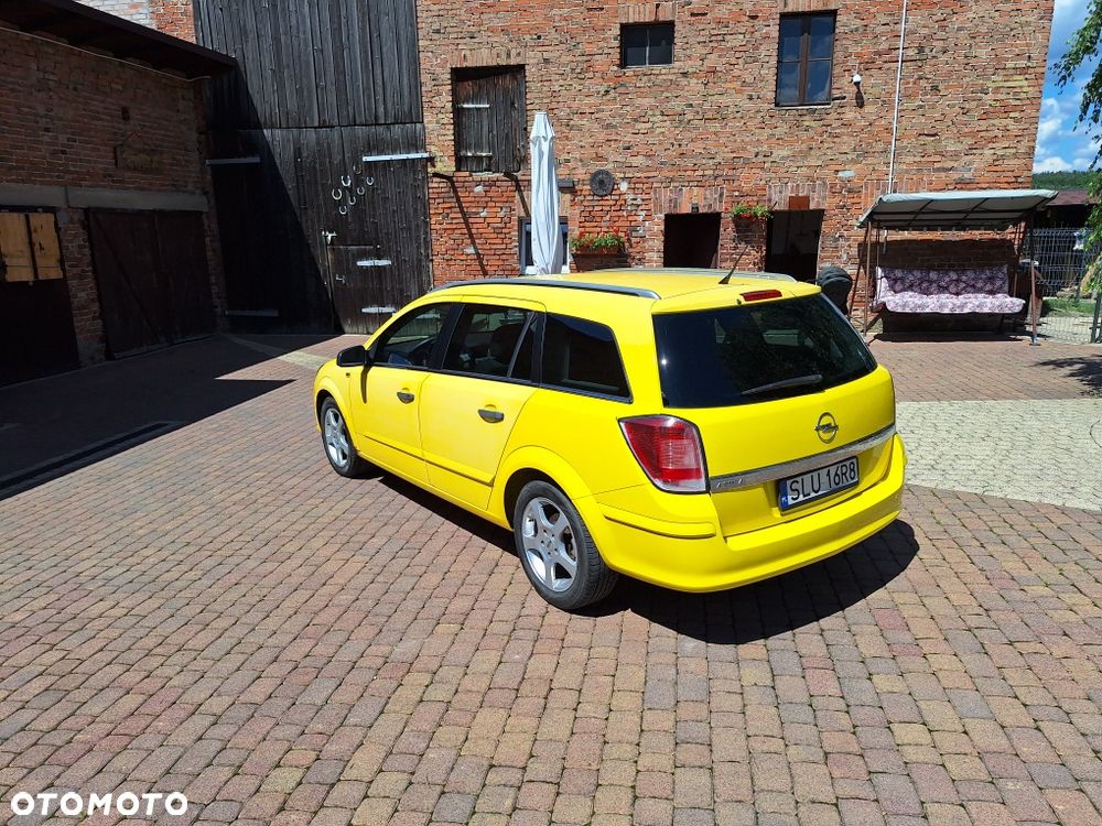 Opel Astra - 4