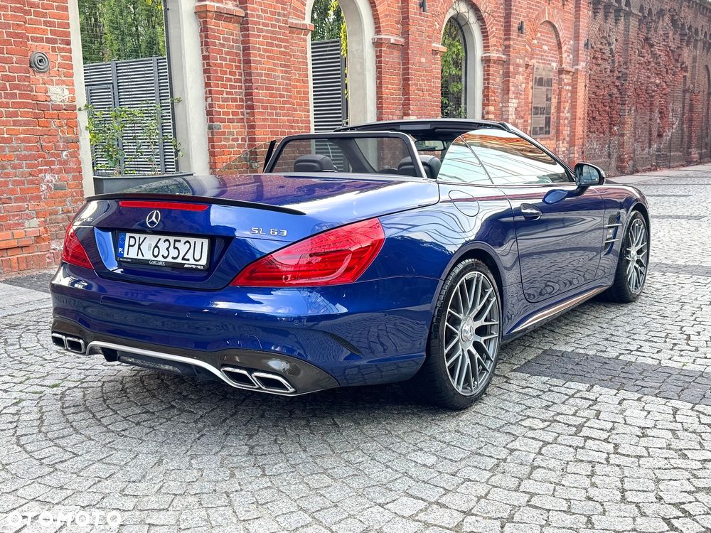 Mercedes-Benz SL 63 AMG - 23