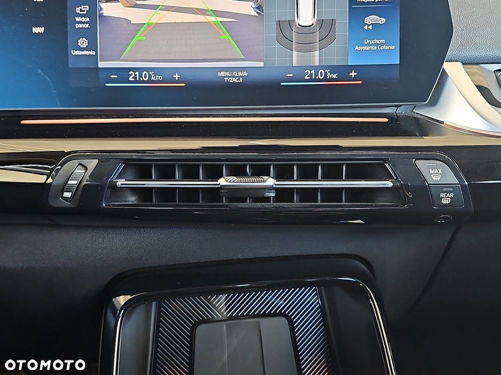 BMW X1 sDrive18i - 26