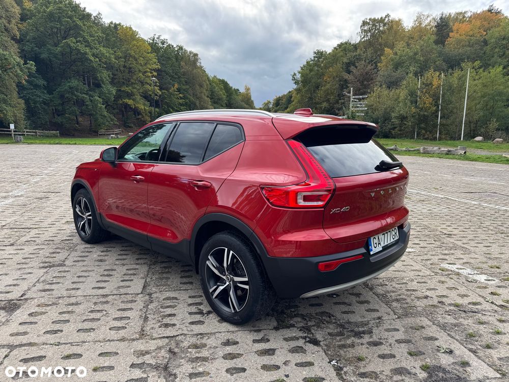 Volvo XC 40 T4 AWD Momentum - 8