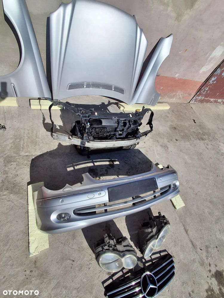 Mercedes W209 CLK maska zderzak błotniki lampy wzmocnienie przód 744 - 1