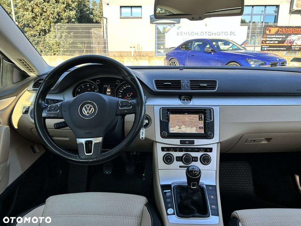 Volkswagen Passat CC - 38