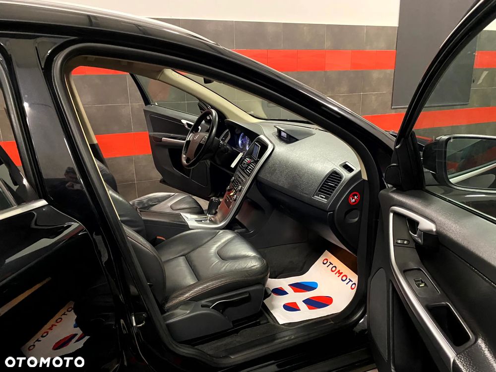 Volvo XC 60 D5 AWD Summum - 23