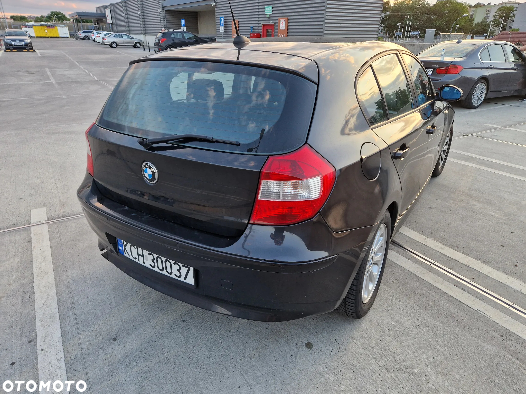 BMW Seria 1 120i - 6