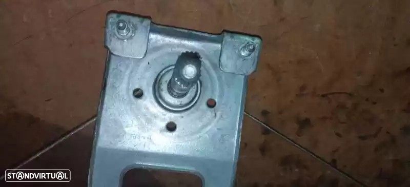 ELEVADOR DE VIDRO TRASEIRO DIREITO DACIA SANDERO 2011 -8200733830 - 2