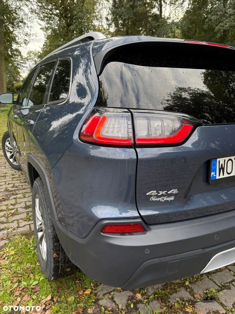 Jeep Cherokee - 3