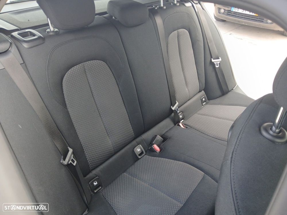 BMW 116 d Corporate Edition Auto - 12
