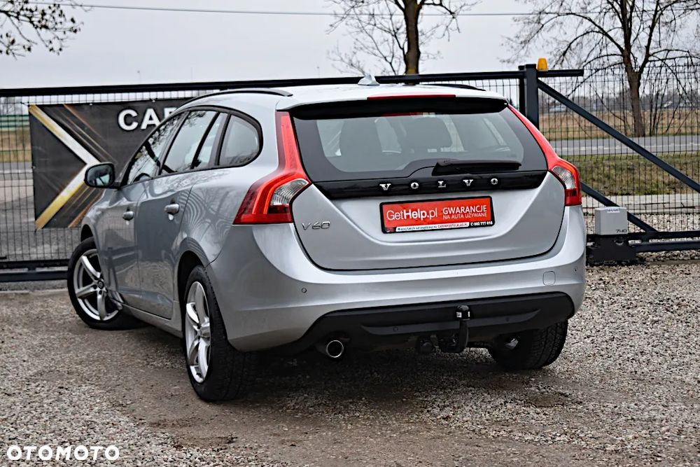Volvo V60 DRIVe Momentum - 4