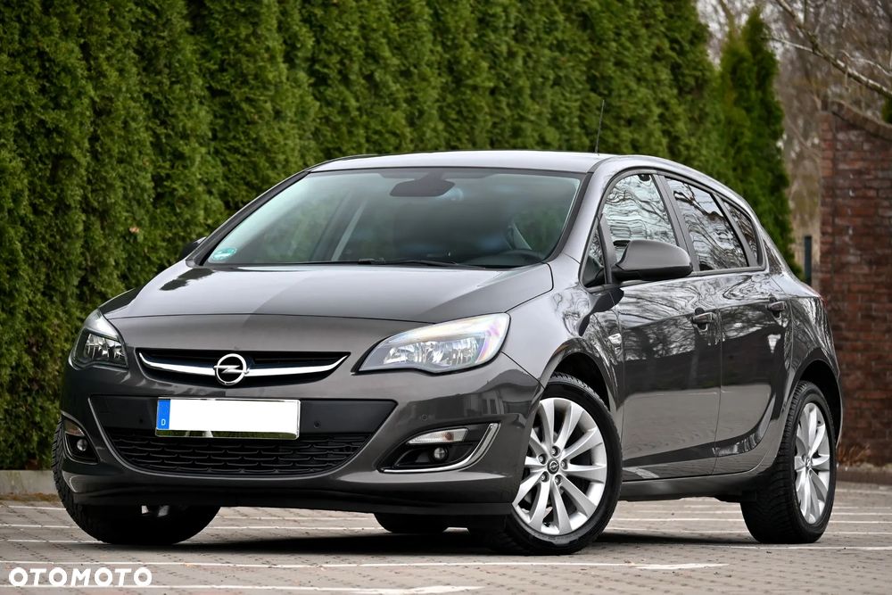 Opel Astra 1.4 T Cosmo S&S - 10