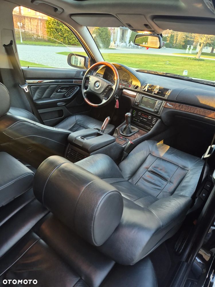 BMW Seria 5 525d Touring Edition Exclusive - 10