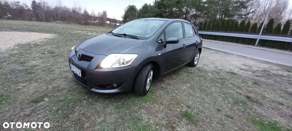 Toyota Auris 1.4 D-4D Luna - 1