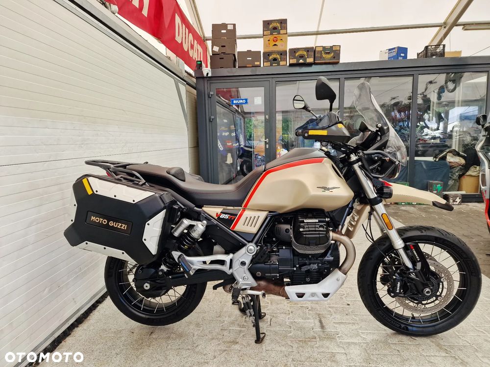 Moto Guzzi V85 - 6