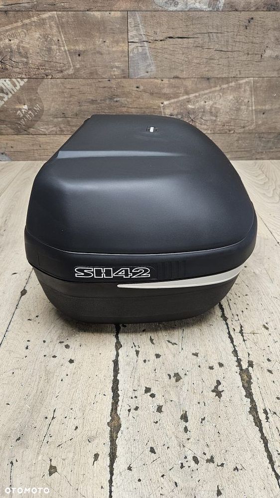 Kufer centralny boczny Shad SH42 - 6