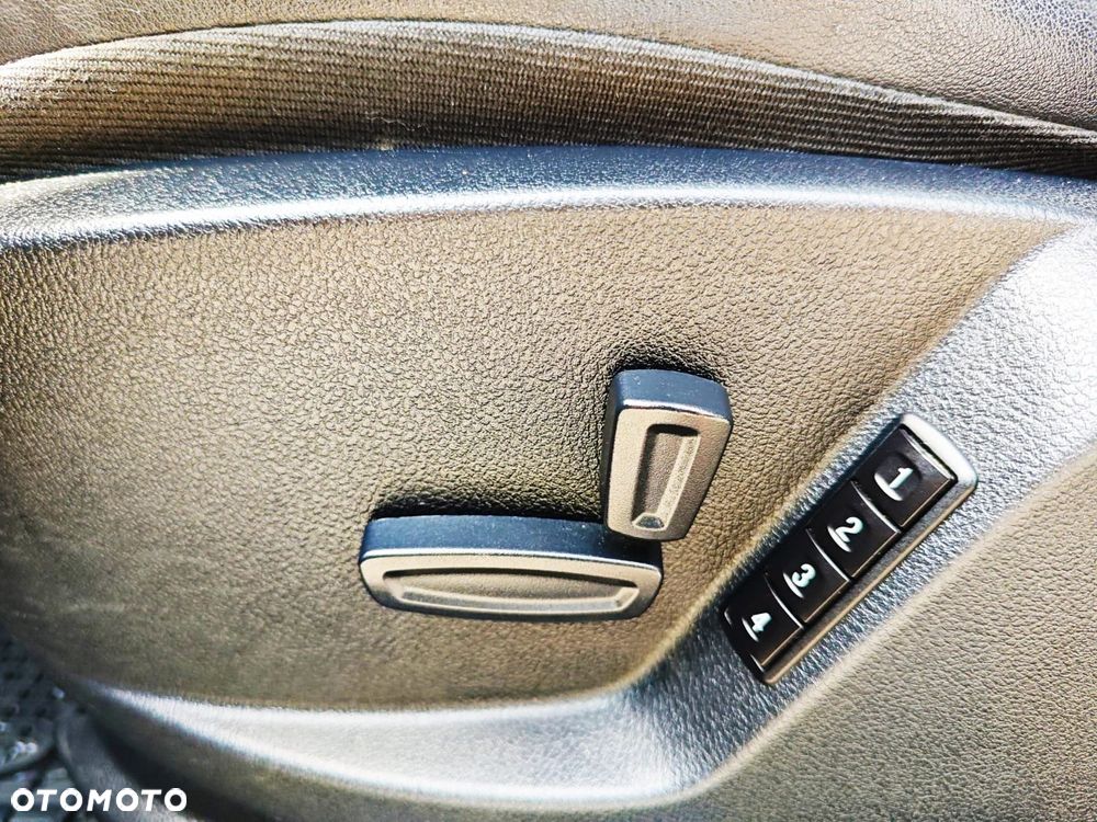 Ford S-Max 2.0 TDCi DPF Platinium X - 31