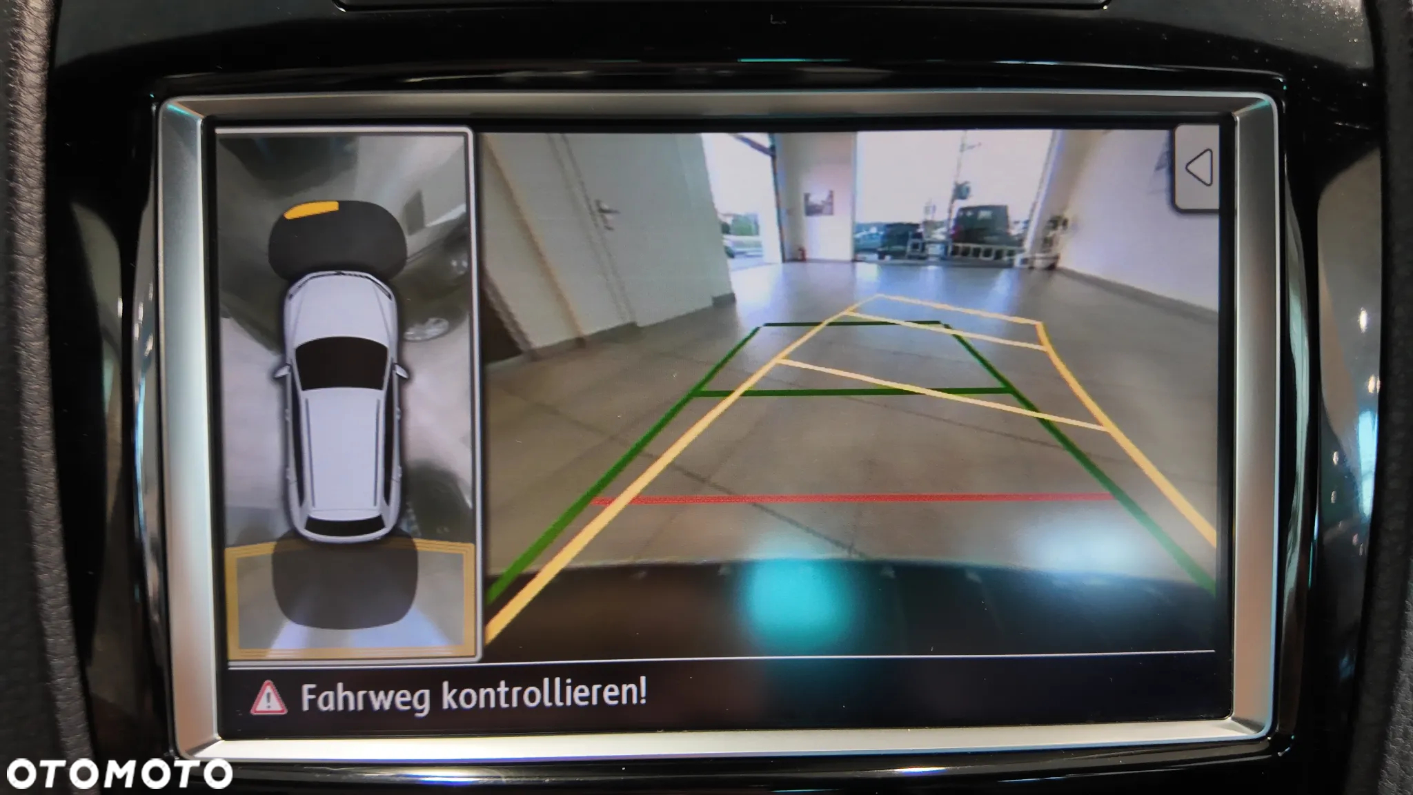 Volkswagen Touareg 3.0 Hybrid Automatik - 39