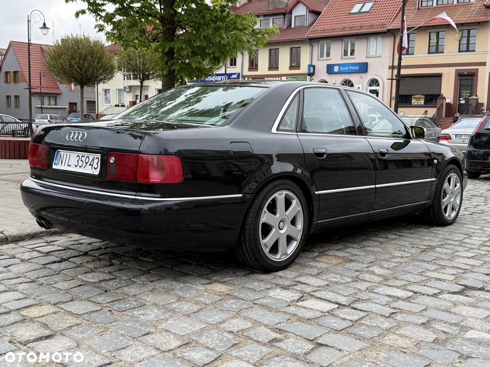 Audi S8 - 4