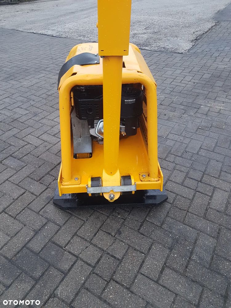 HMF - 4