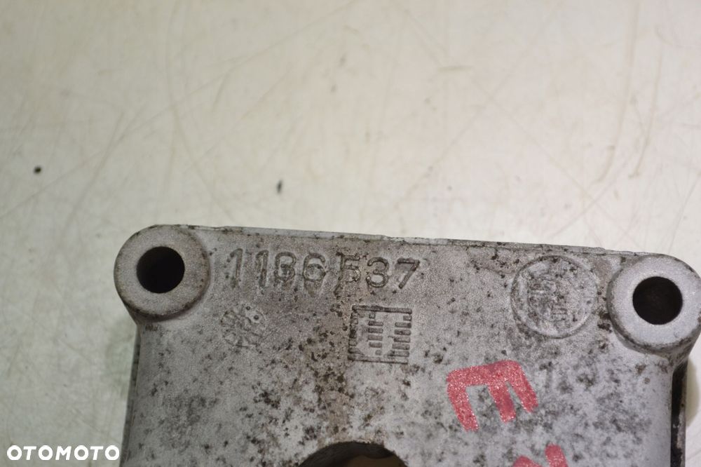 ŁAPA SILNIKA LEWA BMW E34 2.0 2.5 I M50 1136537 - 3