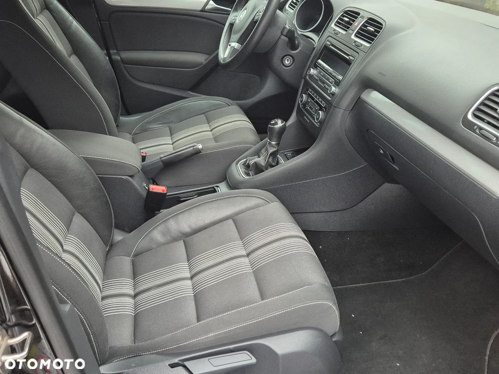 Volkswagen Golf 1.4 TSI MATCH - 8