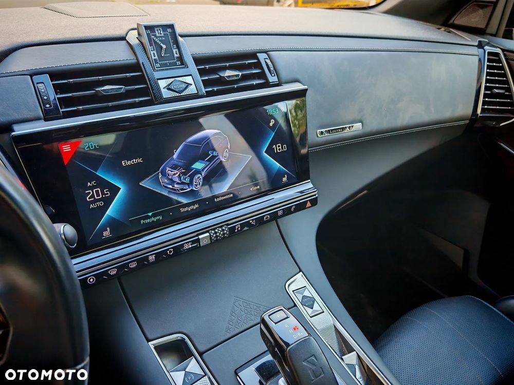 DS Automobiles DS 7 Crossback 1.6 E-Tense 4x4 Louvre - 17