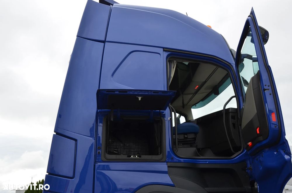 Volvo FH 5 XL NEW / 6X2/4 PUSHER / 2022r. / I-SAVE / KLIMA P. / FULL LED / FULL AIR / ACC / NAVI / KAMERA / DE / 5937 - 16