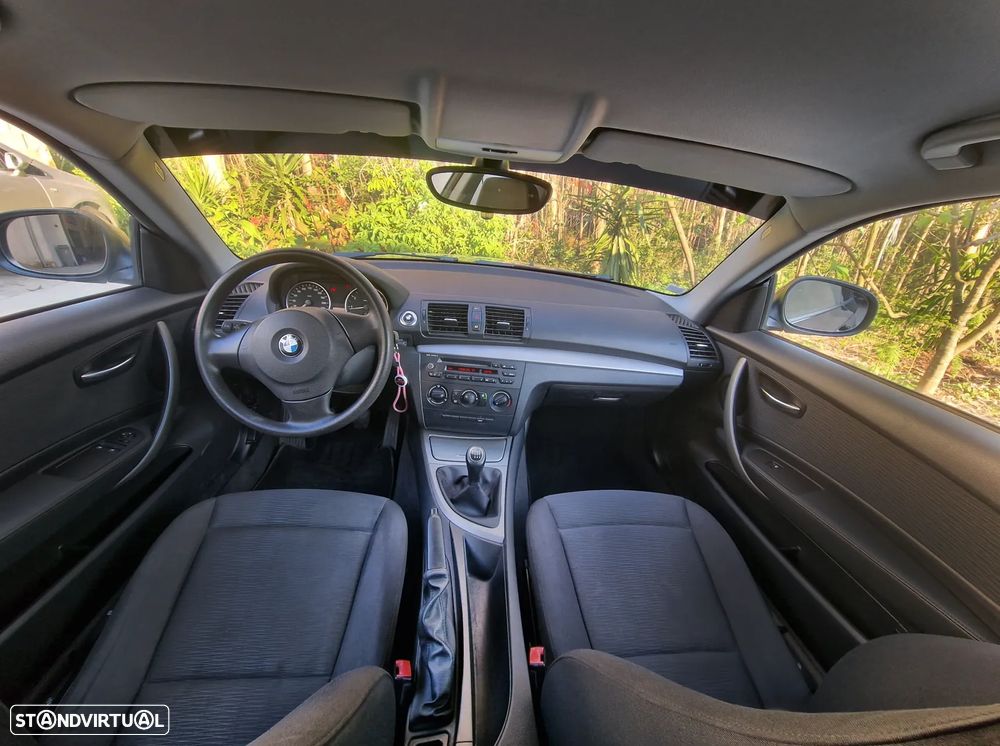 BMW 116 d Line Urban - 14