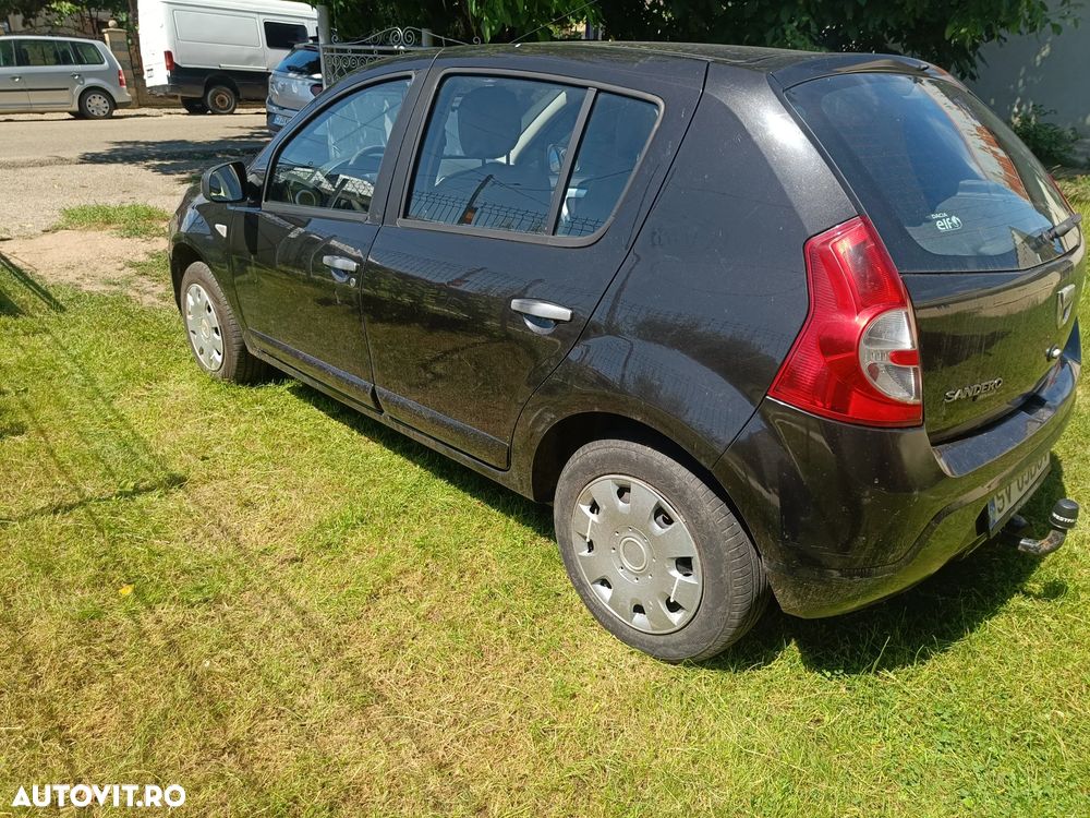 Dacia Sandero - 6