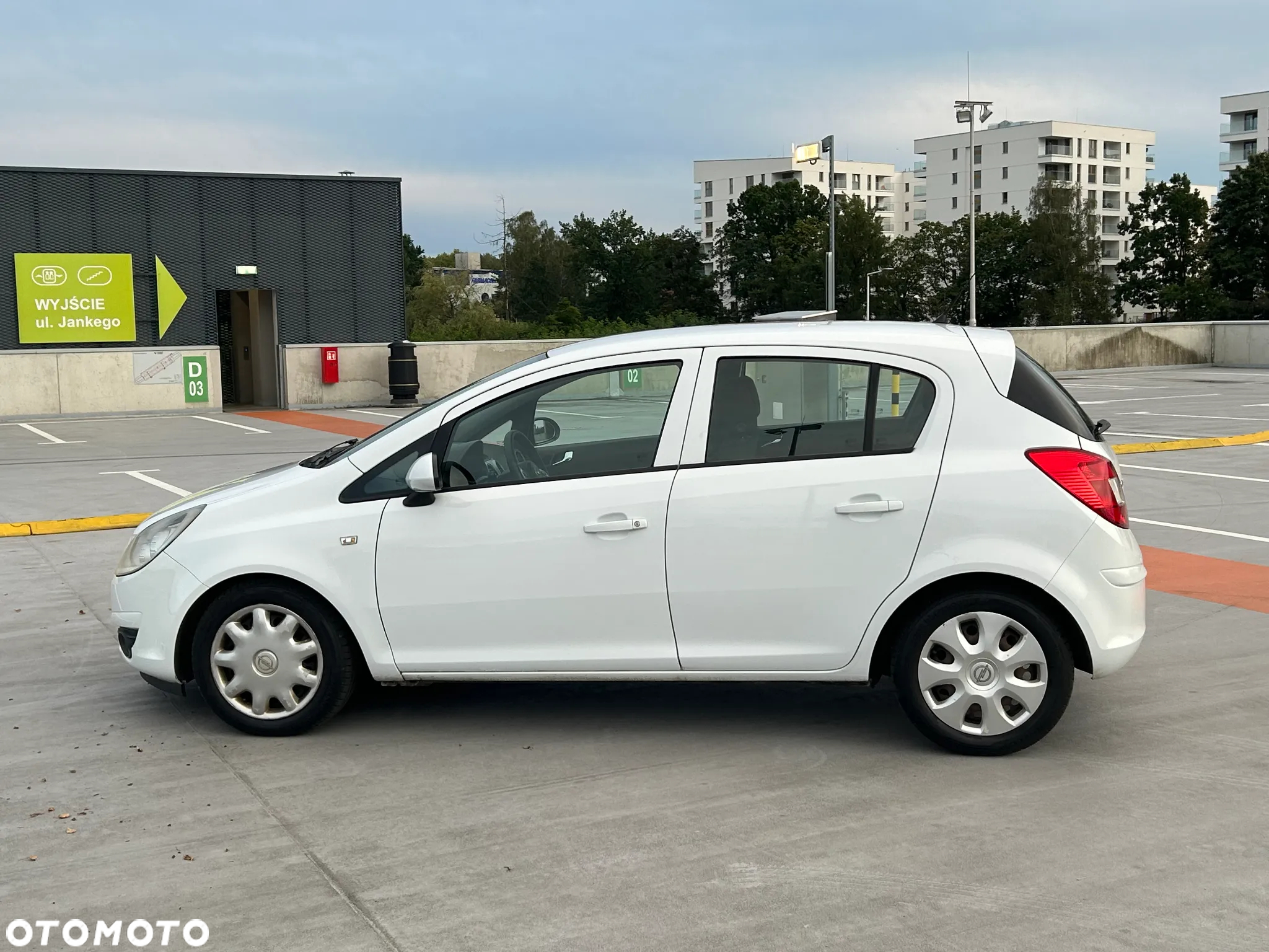 Opel Corsa 1.2 16V - 17