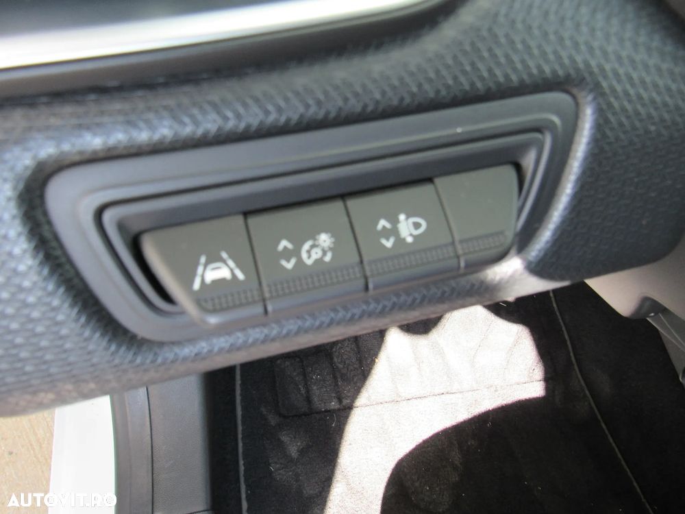 Renault Clio TCe 90 EQUILIBRE - 27