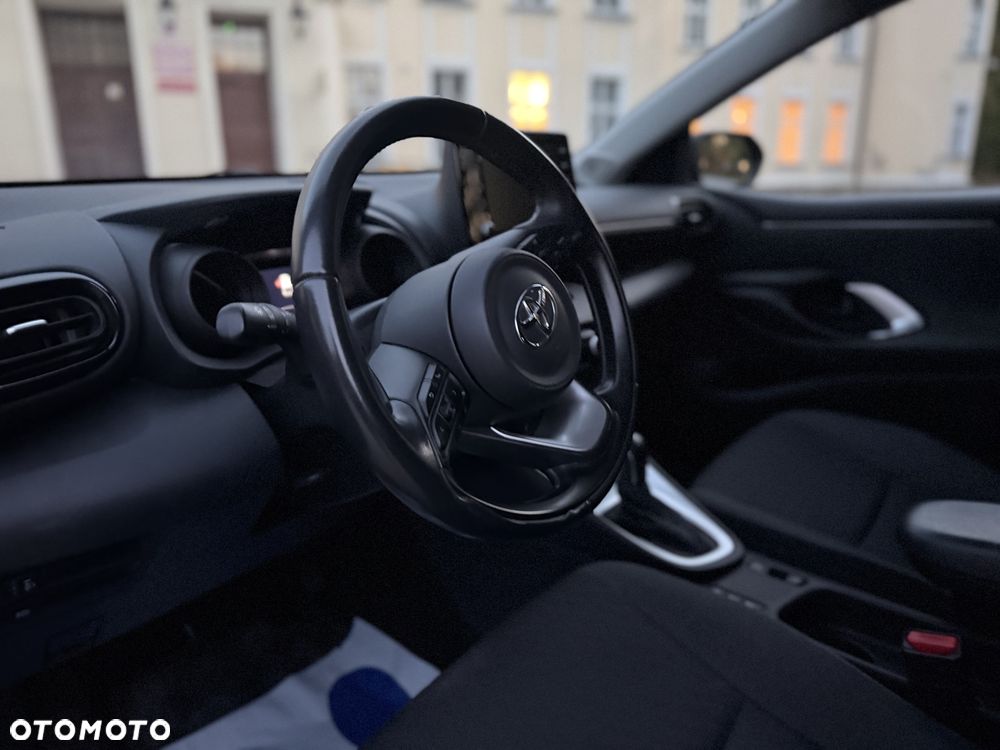 Toyota Yaris - 22