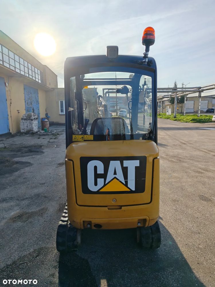 Caterpillar 301.7D - 7