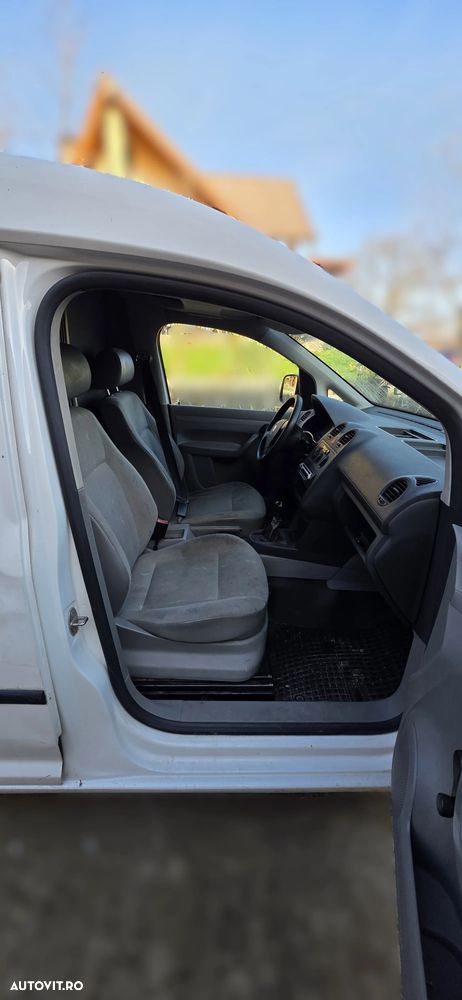Volkswagen Caddy - 9