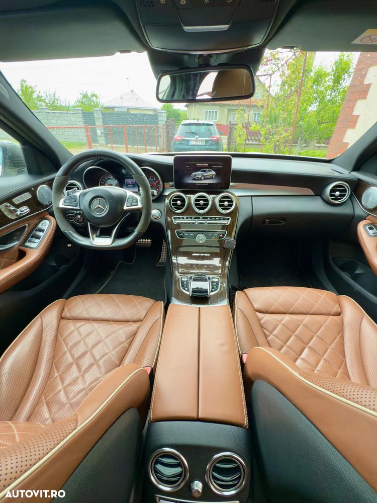 Mercedes-Benz C 63 AMG - 5