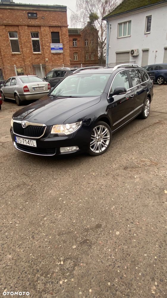Skoda Superb 2.0 TDI DSG FAMILY - 22