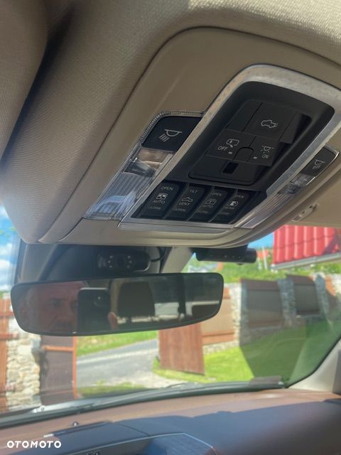 RAM 1500 5.7 Crew Cab Longhorn - 8