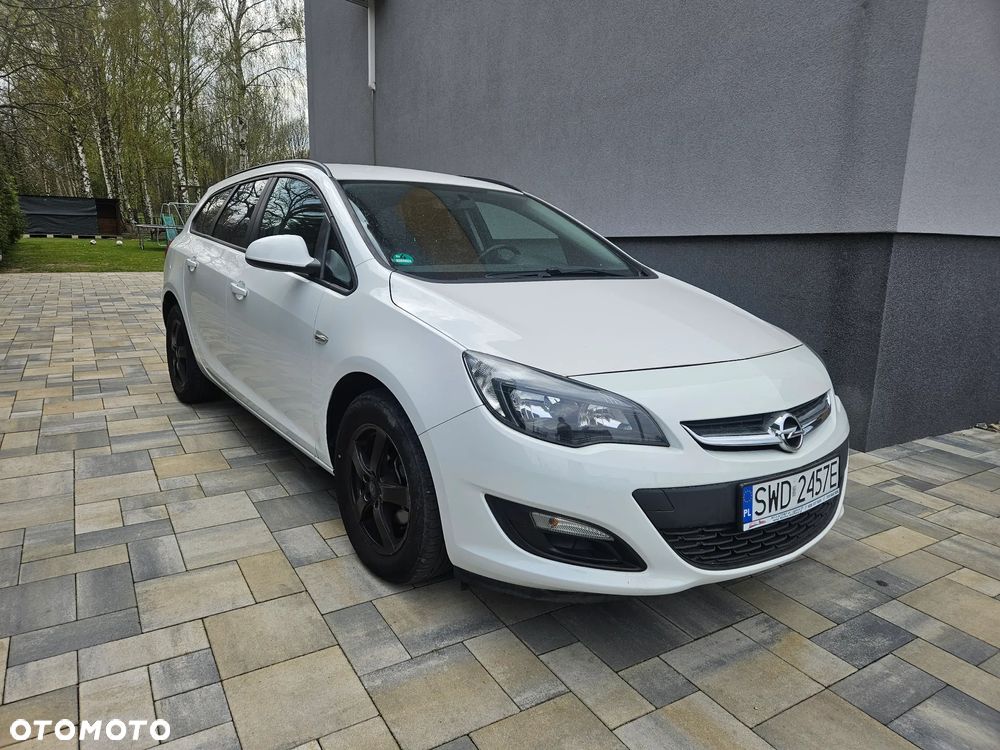 Opel Astra 1.4 Turbo Design Edition - 2