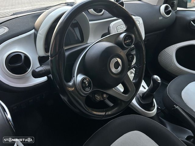 Smart ForTwo Coupé 1.0 Passion 71 - 16