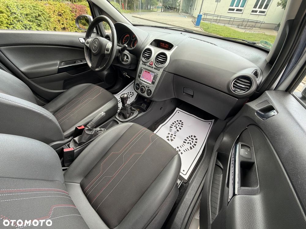 Opel Corsa 1.4 16V 150 Jahre - 21