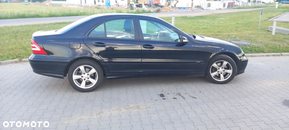 Mercedes-Benz Klasa C 180 Kompressor Classic - 13