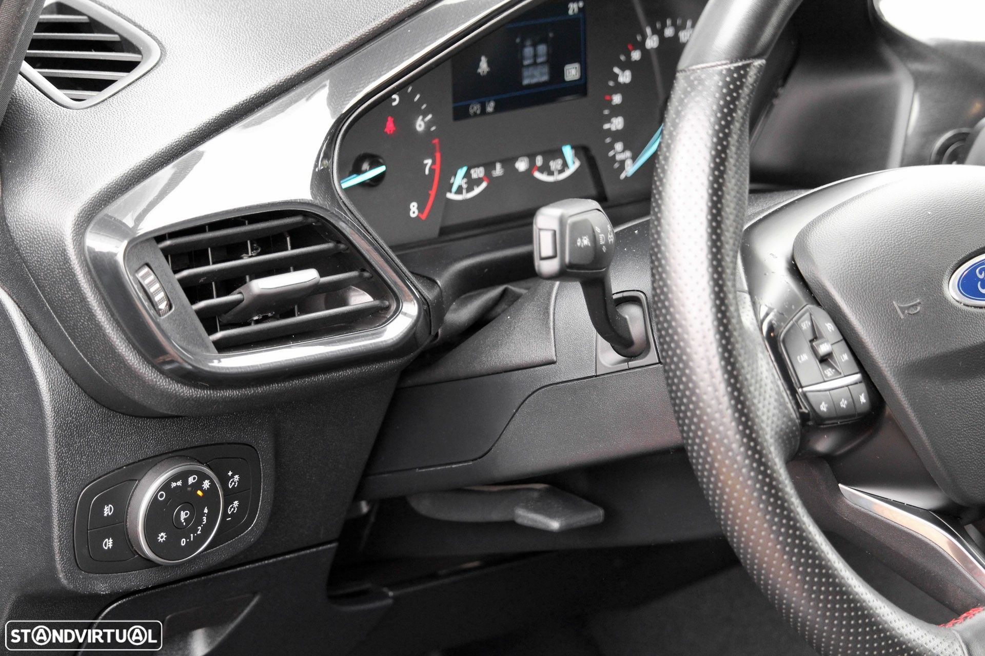 Ford Fiesta 1.0 EcoBoost MHEV ST-Line - 9